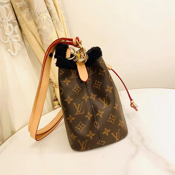 ルイヴィトンバッグ細部ディテール